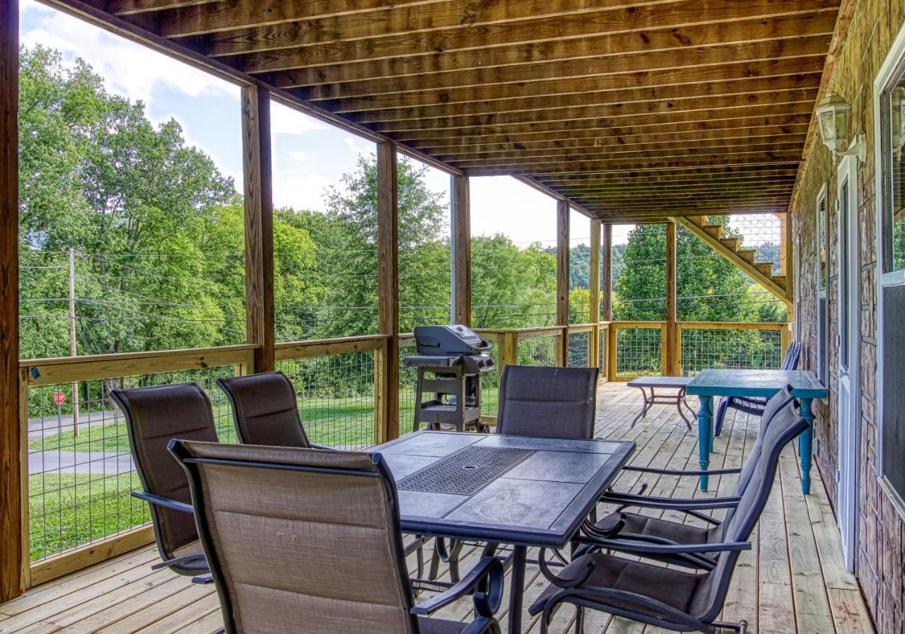 Fun & Games By Honeybearcabins 2Br/1Ba Sleeps 7 Sevierville Εξωτερικό φωτογραφία